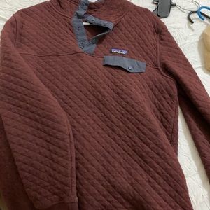 Women’s Patagonia pullover